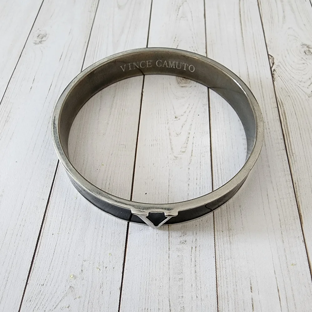 Vince Camuto bangle - Picture 2 of 2